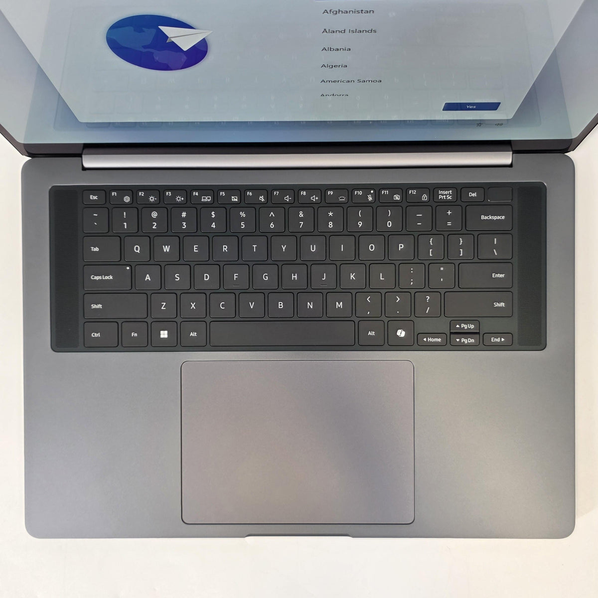 Samsung Galaxy Book6 Ultra 16 Gray Blue 1.9 GHz Intel Core Ultra X7 Series 3 32GB RAM 1TB Solid State Drive