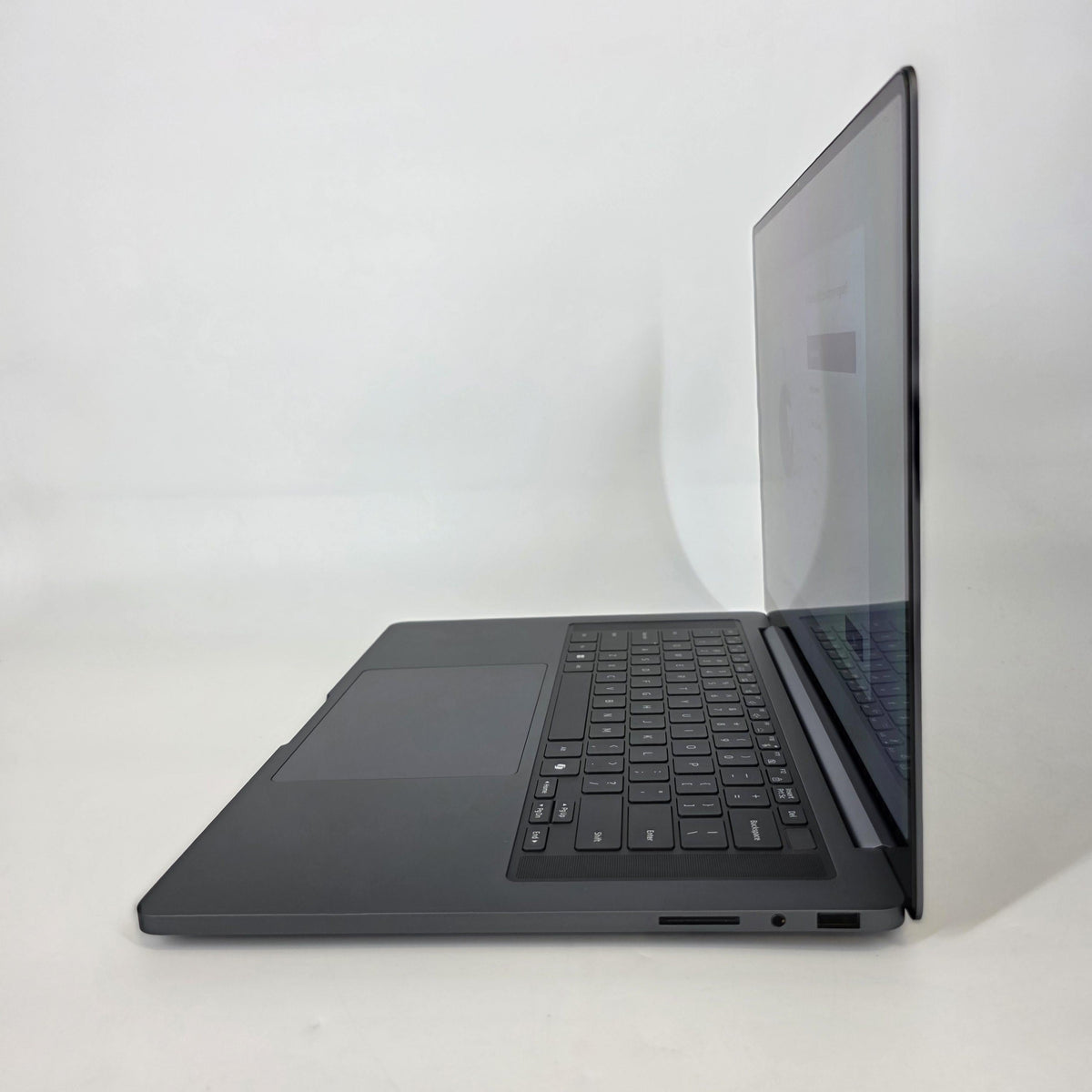 Samsung Galaxy Book6 Ultra 16 Gray Blue 1.9 GHz Intel Core Ultra X7 Series 3 32GB RAM 1TB Solid State Drive