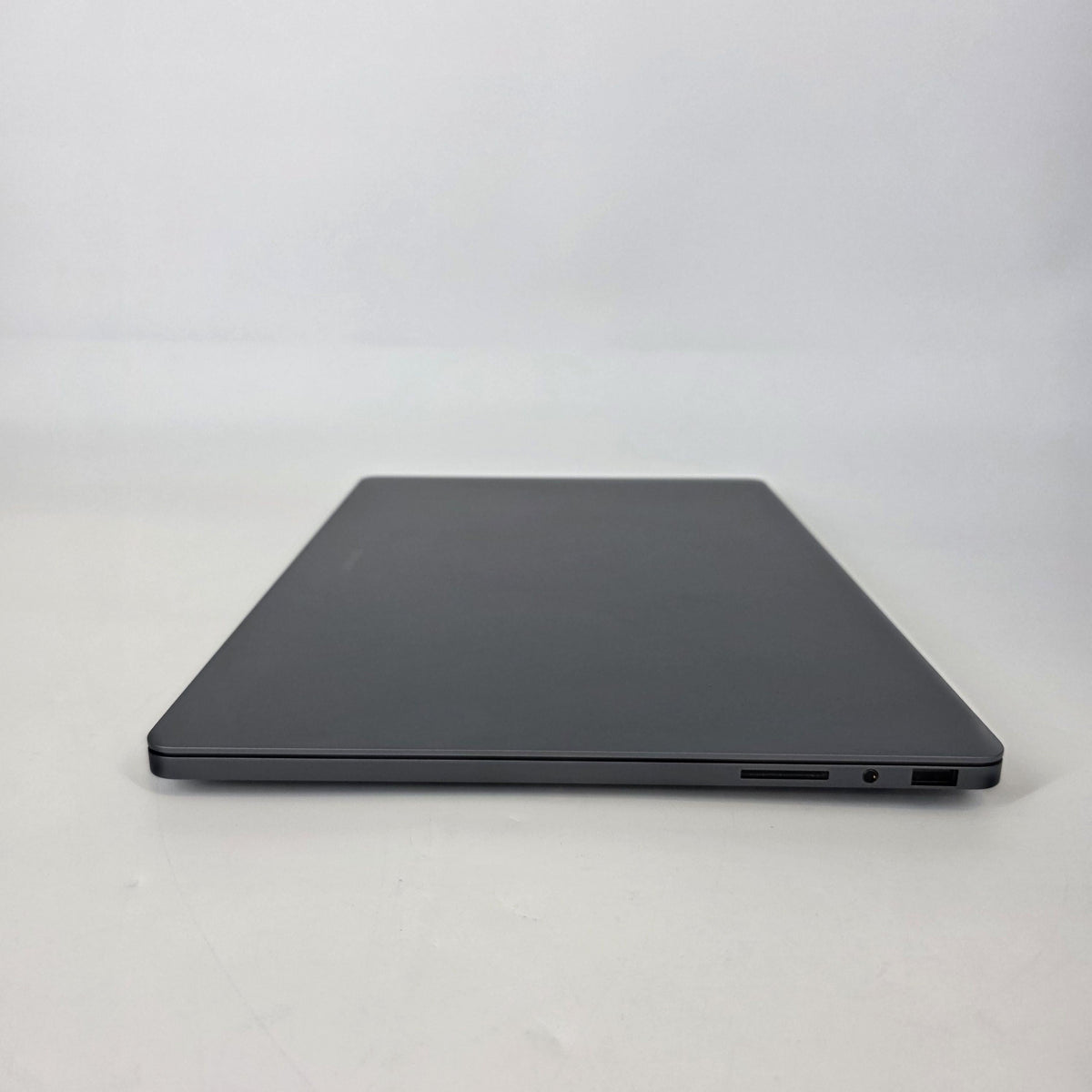 Samsung Galaxy Book6 Ultra 16 Gray Blue 1.9 GHz Intel Core Ultra X7 Series 3 32GB RAM 1TB Solid State Drive