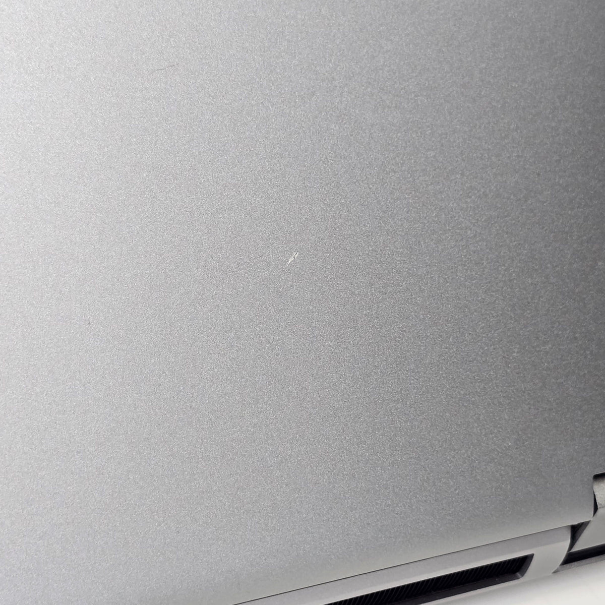 Precision 7770 17.3 Gray 2.5 GHz Intel Core i5 12th Gen. 16GB RAM 256GB Solid State Drive
