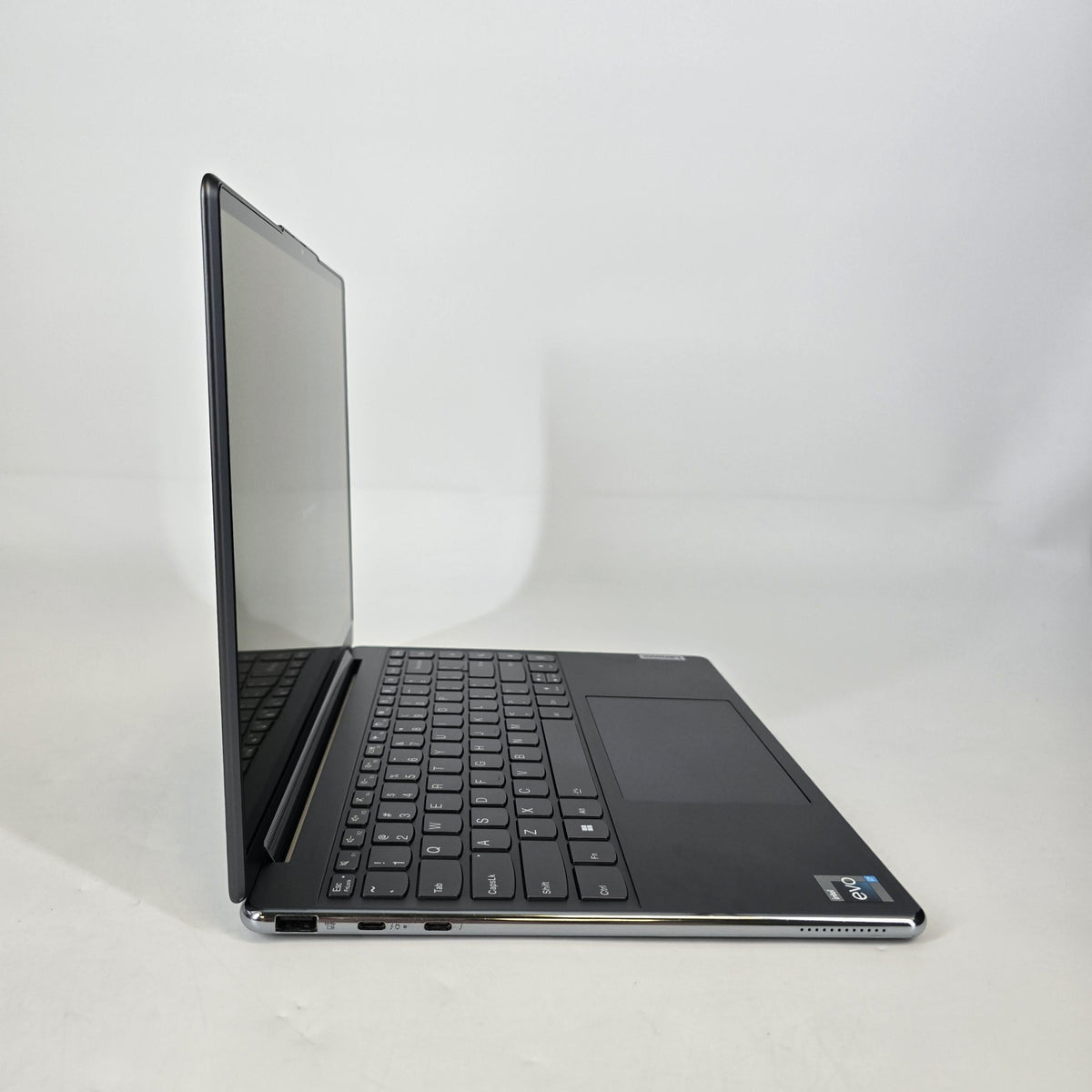 Lenovo Yoga 9i 14 Gray 2.2 GHz Intel Core i7 13th Gen. 16GB RAM 1TB Solid State Drive