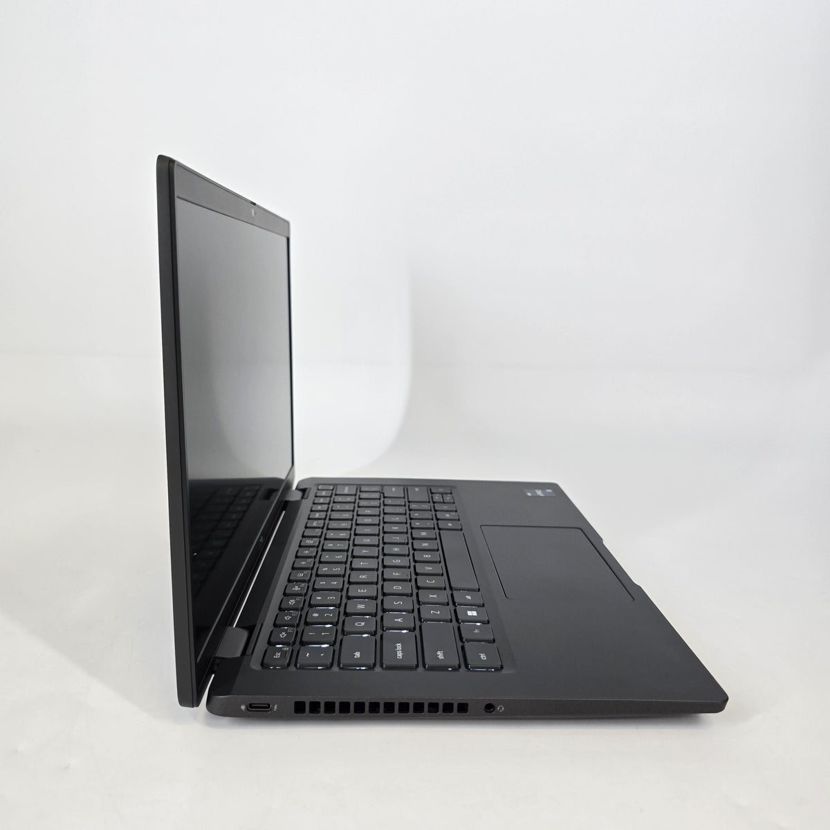 Dell Latitude 7430 14 Gray 2.2 GHz Intel Core i7 12th Gen. 16GB RAM 512GB Solid State Drive