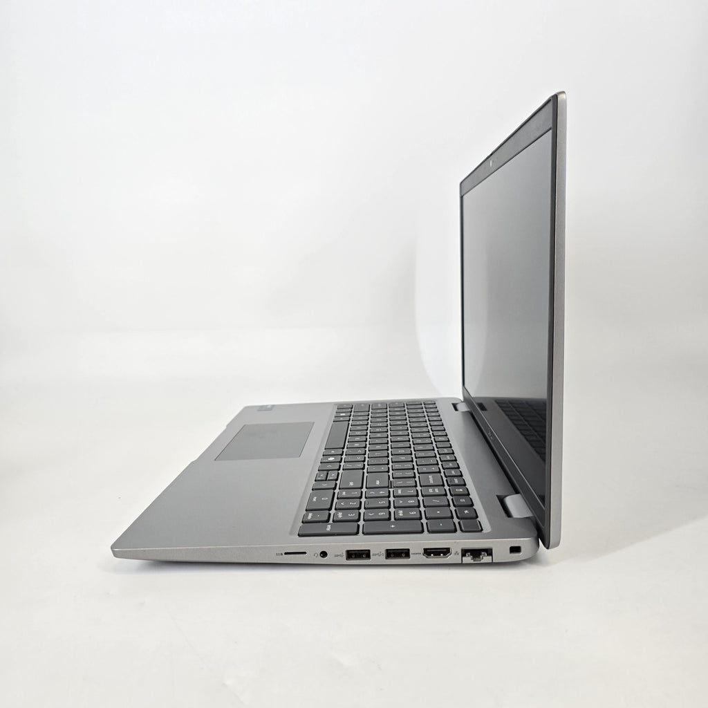 Dell Latitude 5550 15.6 Gray 1.6 GHz Intel Core Ultra 5 32GB RAM 256GB Solid State Drive