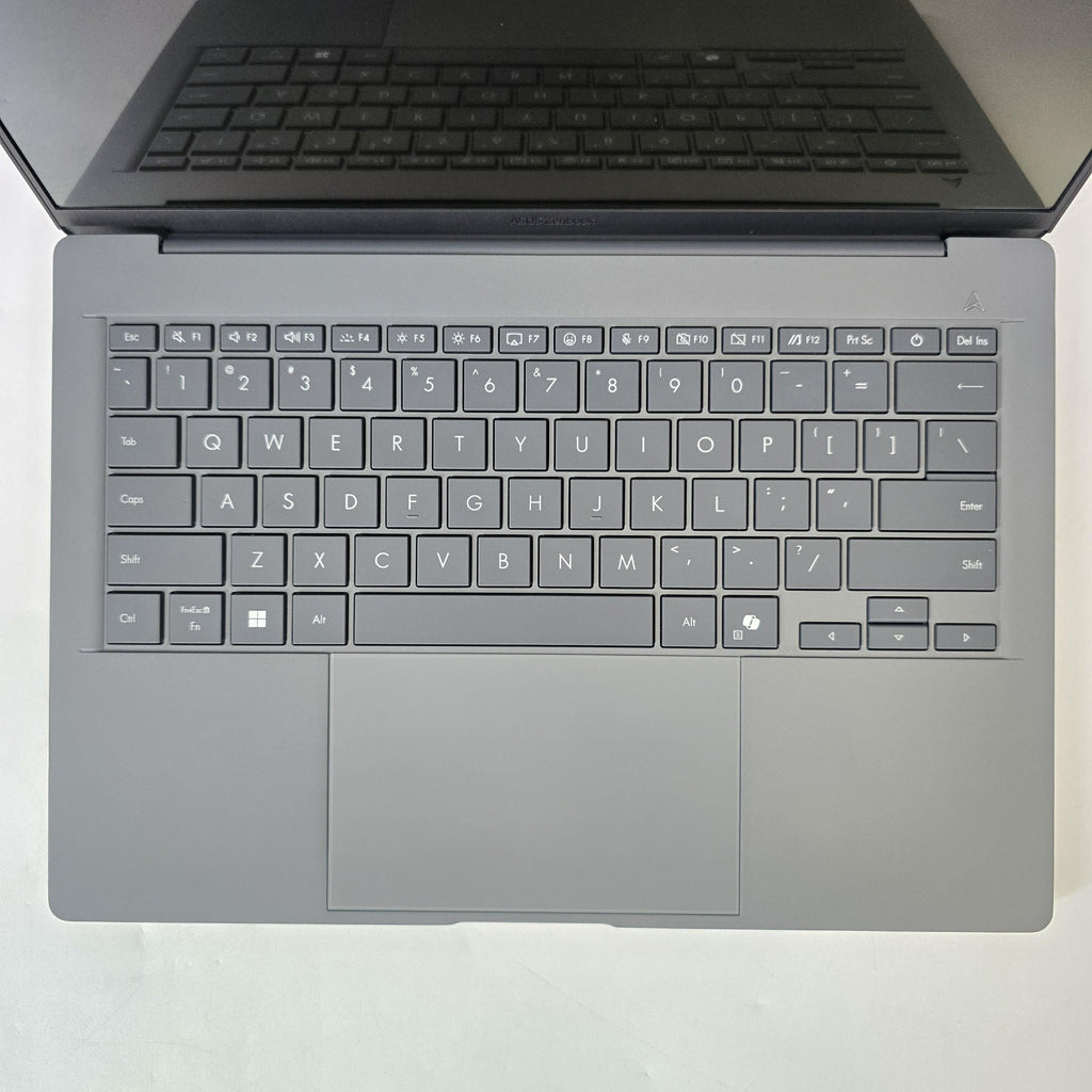 Asus Zenbook A 14 Iceland Gray 2.96 GHz Qualcomm Snapdragon X 32GB RAM 1TB Solid State Drive