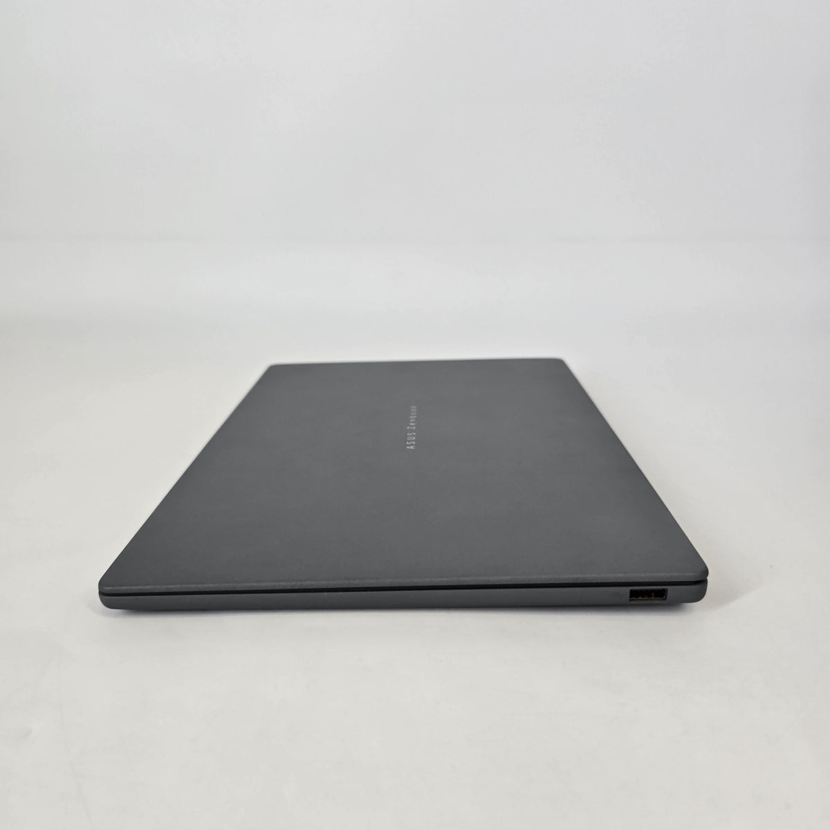 Asus Zenbook A 14 Iceland Gray 2.96 GHz Qualcomm Snapdragon X 32GB RAM 1TB Solid State Drive