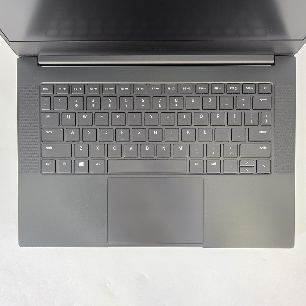 Razer Blade 14 2021 Black 3.3 GHz AMD Ryzen 9 5900HX 16GB RAM 1TB Solid State Drive NVIDIA GeForce RTX 3080 8 GB