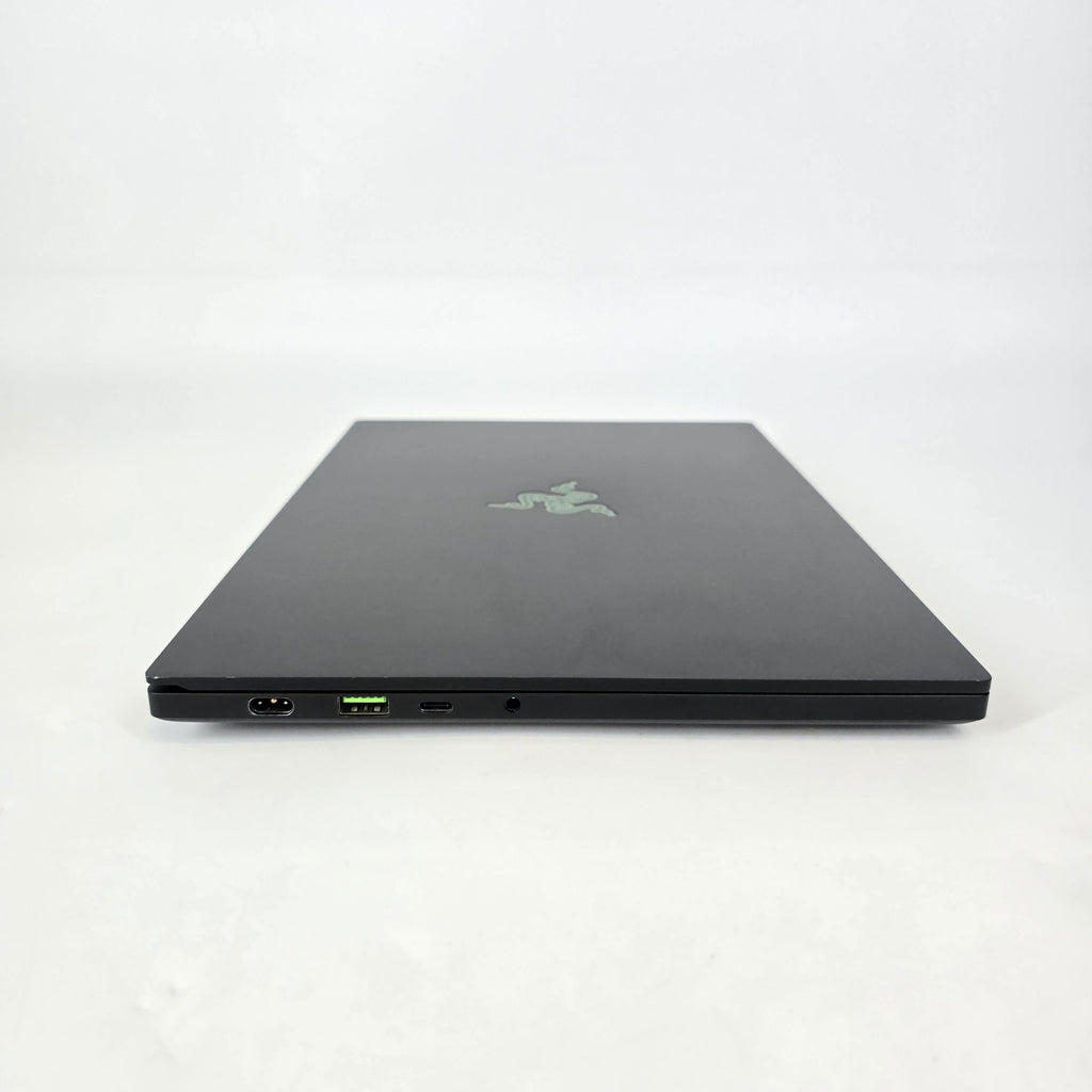 Razer Blade 14 2021 Black 3.3 GHz AMD Ryzen 9 5900HX 16GB RAM 1TB Solid State Drive NVIDIA GeForce RTX 3080 8 GB