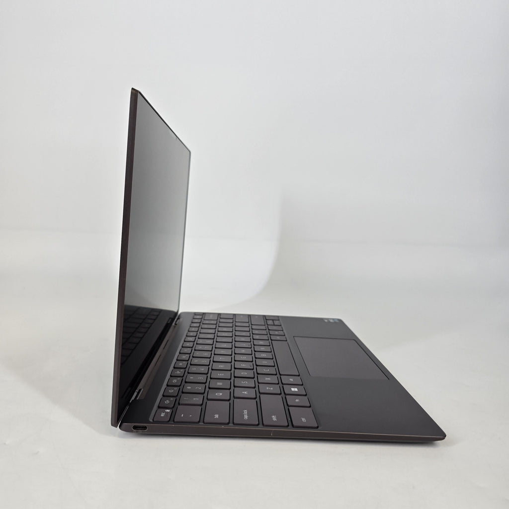 XPS 13 9315 Burgundy 1.1 GHz Intel Core i7 12th Gen. 32GB RAM 1TB Solid State Drive