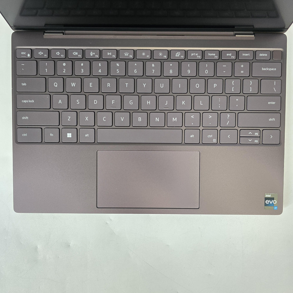 XPS 13 9315 Burgundy 1.1 GHz Intel Core i7 12th Gen. 32GB RAM 1TB Solid State Drive