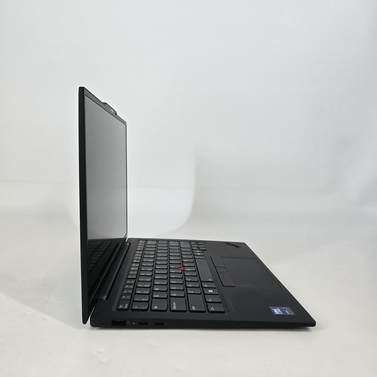 Lenovo ThinkPad X1 Carbon Gen 13 14 Black 2.2 GHz Intel Core Ultra 7 Series 2 32GB RAM 1TB Solid State Drive