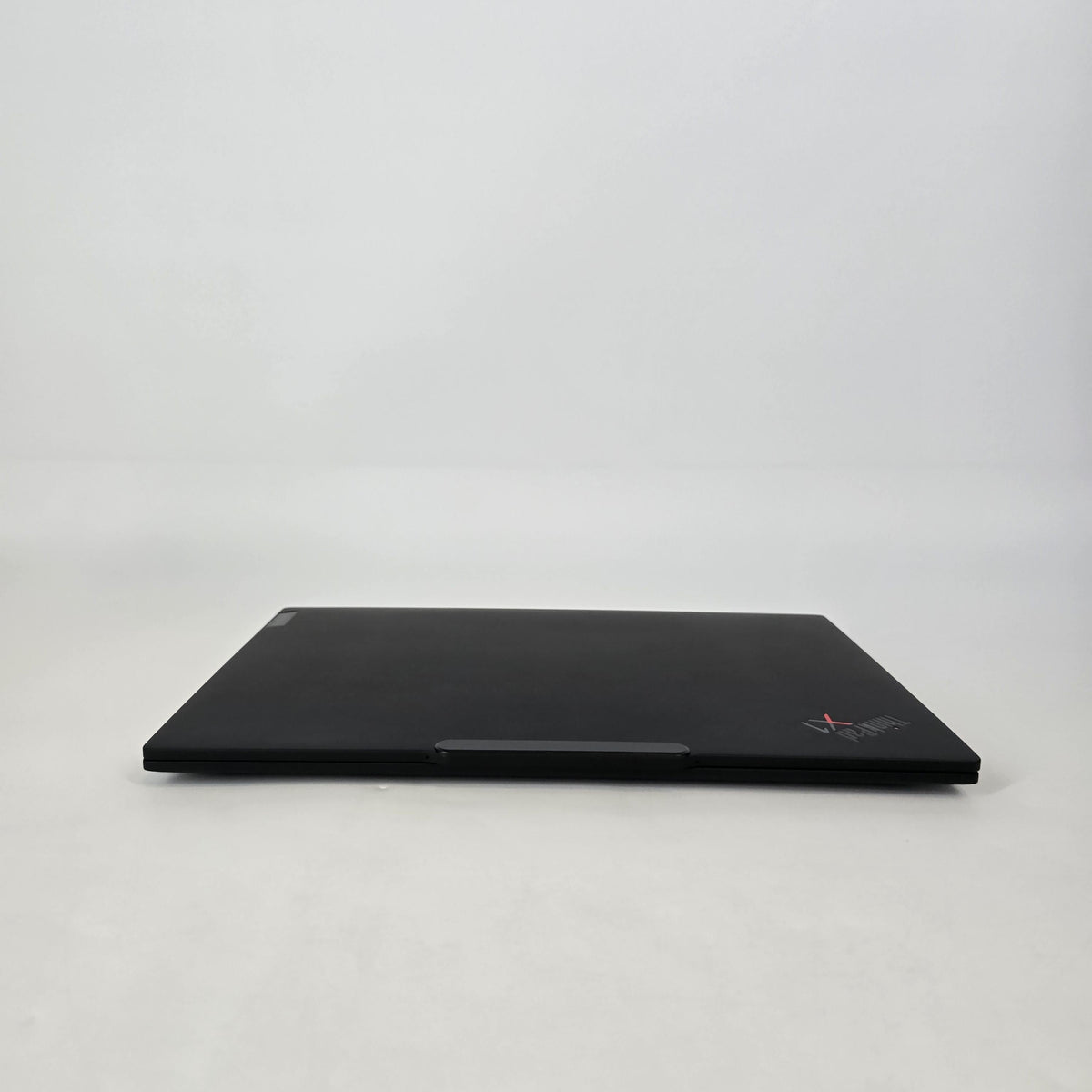 Lenovo ThinkPad X1 Carbon Gen 13 14 Black 2.2 GHz Intel Core Ultra 7 Series 2 32GB RAM 1TB Solid State Drive