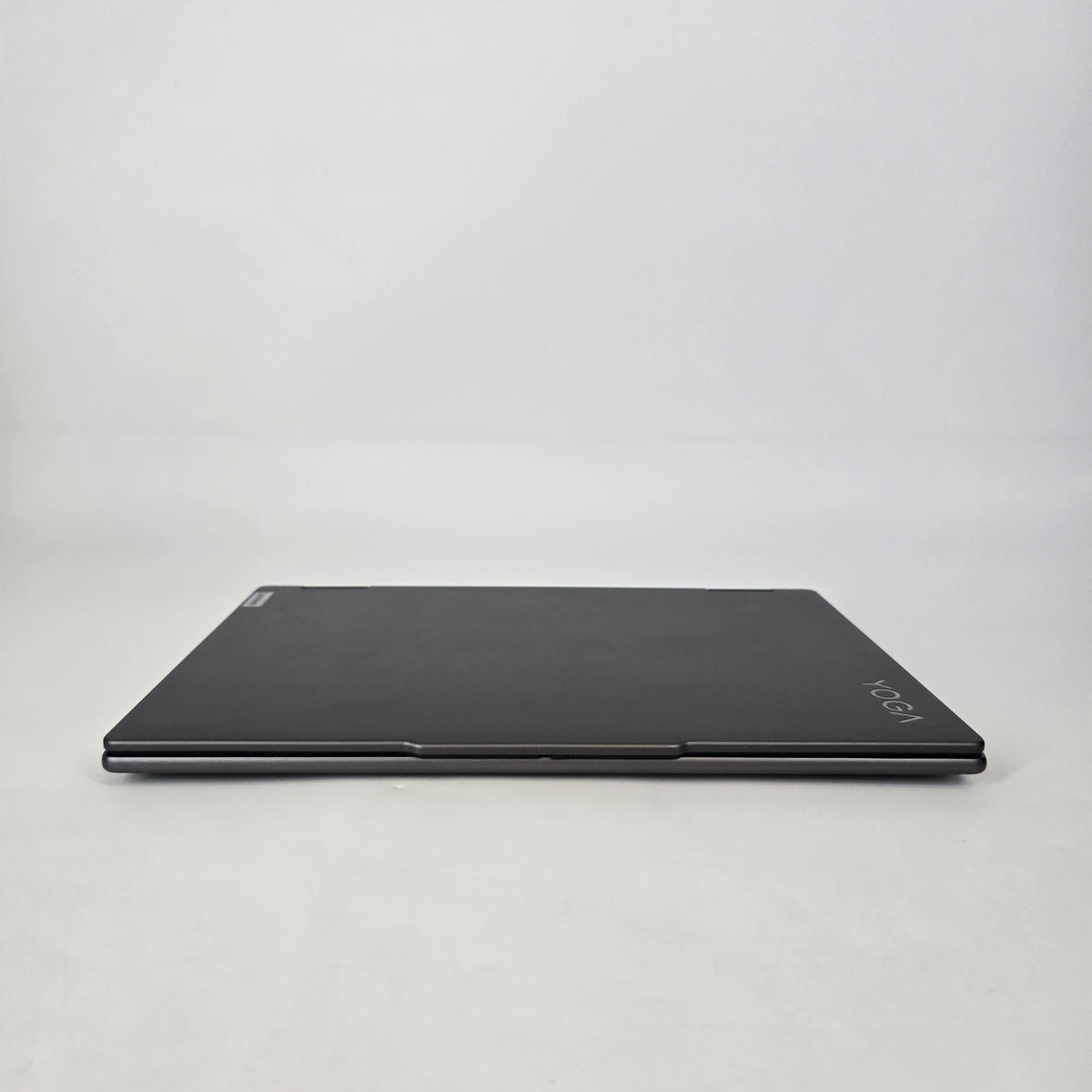 Lenovo Yoga 7i 14 Gray 1.3 GHz Intel Core i5 13th Gen. 8GB RAM 512GB Solid State Drive