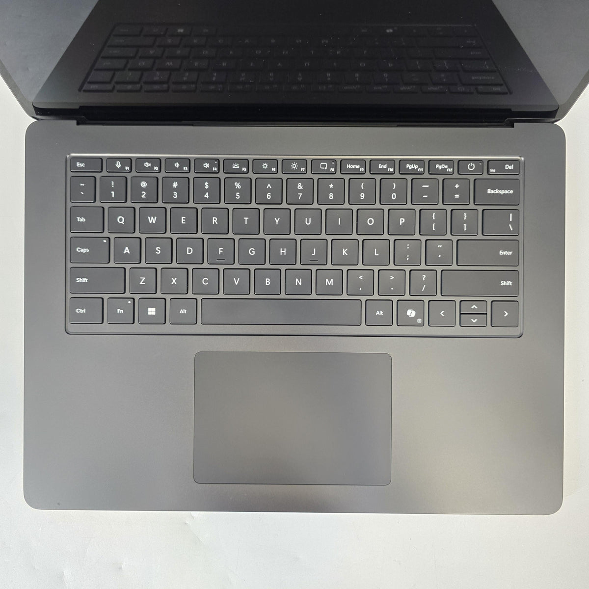Microsoft Surface Laptop 7 15 Black WiFi 2.2 GHz Intel Core Ultra 7 Series 2 32GB RAM 512GB Solid State Drive