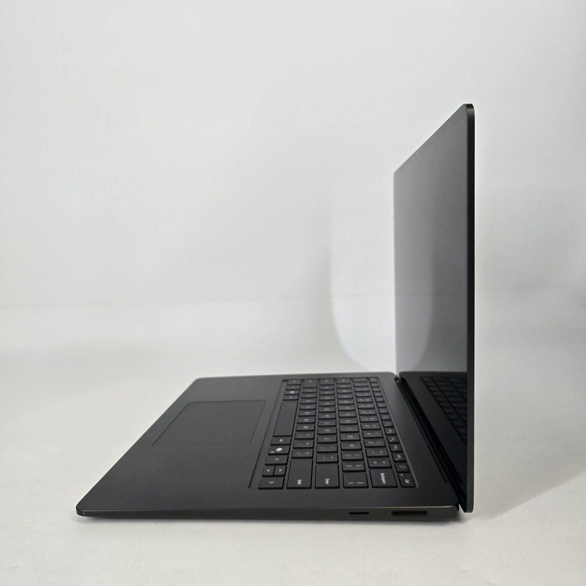 Microsoft Surface Laptop 7 15 Black WiFi 2.2 GHz Intel Core Ultra 7 Series 2 32GB RAM 512GB Solid State Drive