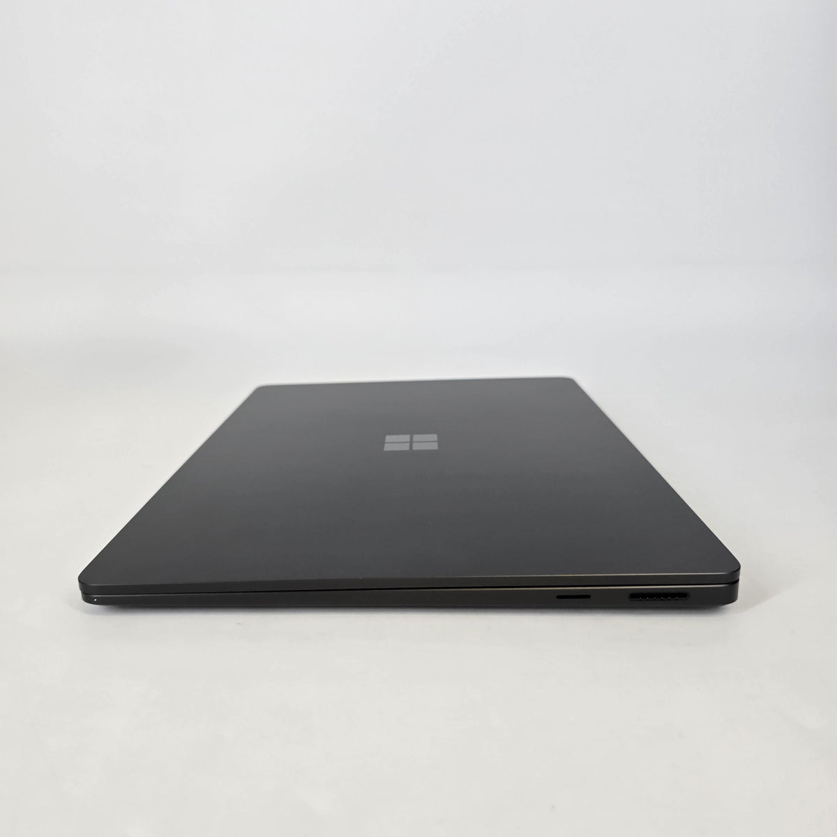 Microsoft Surface Laptop 7 15 Black WiFi 2.2 GHz Intel Core Ultra 7 Series 2 32GB RAM 512GB Solid State Drive