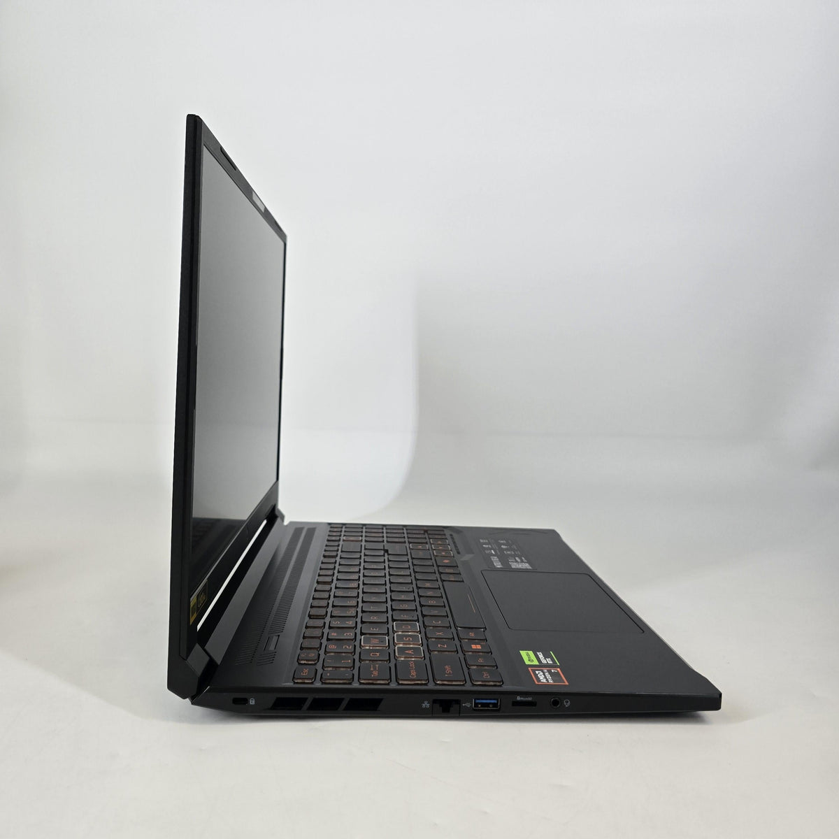 Acer Nitro V 16 AI Black 3.8 GHz AMD Ryzen AI 7 350 16GB RAM 1TB Solid State Drive NVIDIA GeForce RTX 5060 8 GB