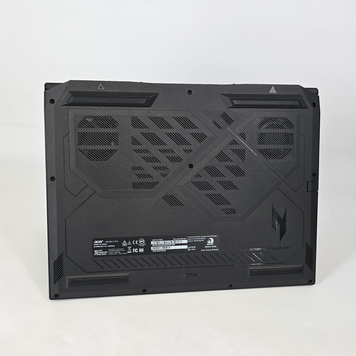 Acer Nitro V 16 AI Black 3.8 GHz AMD Ryzen AI 7 350 16GB RAM 1TB Solid State Drive NVIDIA GeForce RTX 5060 8 GB