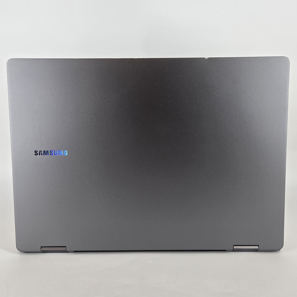 Galaxy Book5 Pro 360 16 Gray 2.2 GHz Intel Core Ultra 7 Series 2 16GB RAM 1TB Solid State Drive