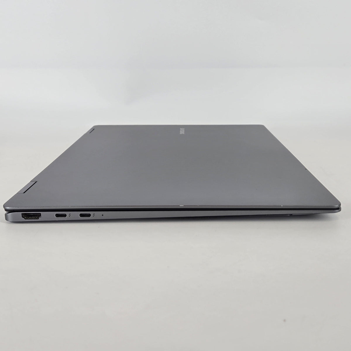Galaxy Book5 Pro 360 16 Gray 2.2 GHz Intel Core Ultra 7 Series 2 16GB RAM 1TB Solid State Drive