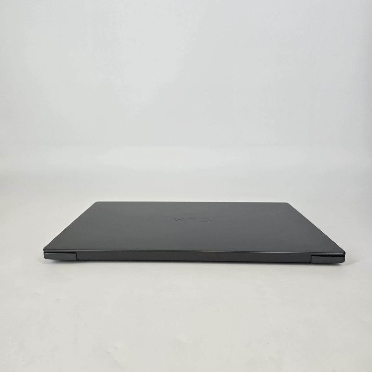 Dell XPS 14 DA14260 Graphite 2.0 GHz Intel Core Ultra X9 Series 3 32GB RAM 1TB Solid State Drive
