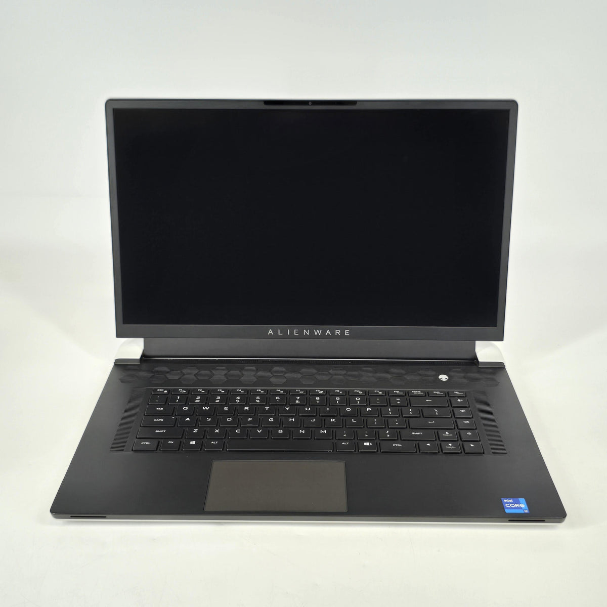 Dell Alienware X17 R1 White 2.3 GHz Intel Core i7 11th Gen. 16GB RAM 1TB Solid State Drive NVIDIA GeForce RTX 3070 8 GB