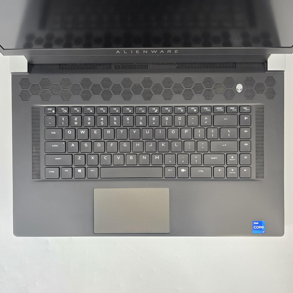 Dell Alienware X17 R1 White 2.3 GHz Intel Core i7 11th Gen. 16GB RAM 1TB Solid State Drive NVIDIA GeForce RTX 3070 8 GB