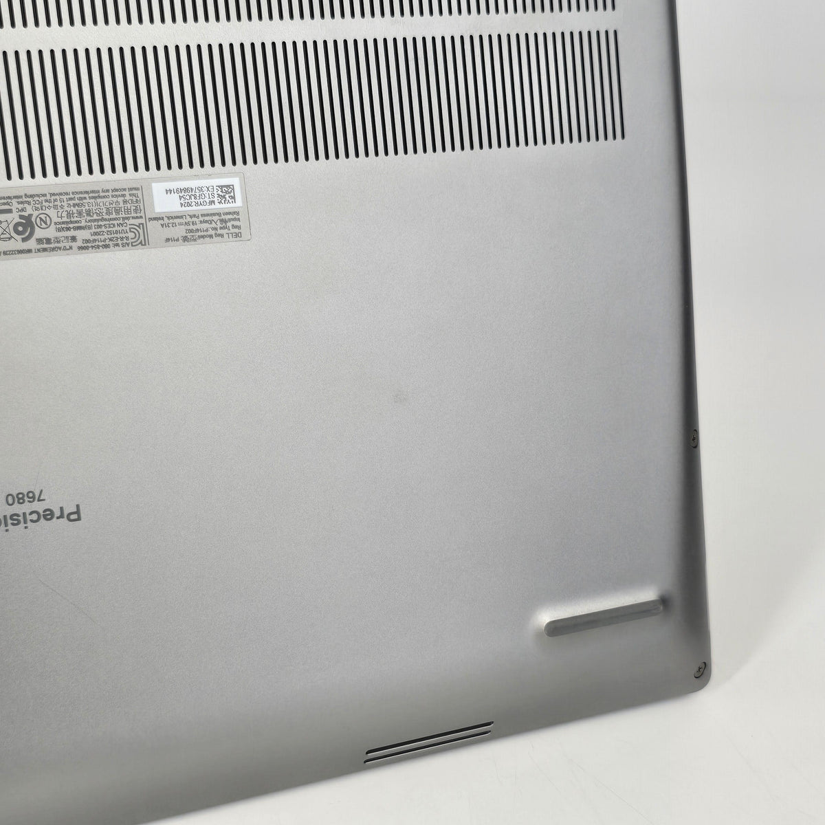 Precision 7680 16 Gray 2.2 GHz Intel Core i9 13th Gen. 64GB RAM 1TB Solid State Drive NVIDIA RTX 4000 Ada 12 GB