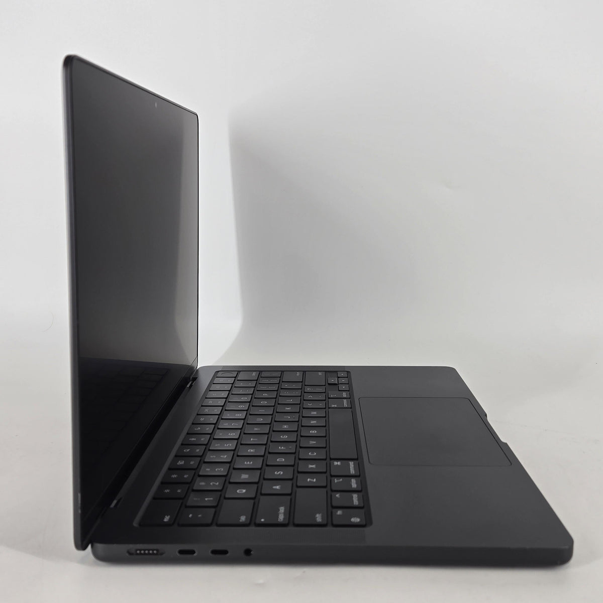 MacBook Pro 14 2024 Space Black M4 10-Core CPU 32GB Unified Memory 1TB Solid State Drive 10-Core GPU