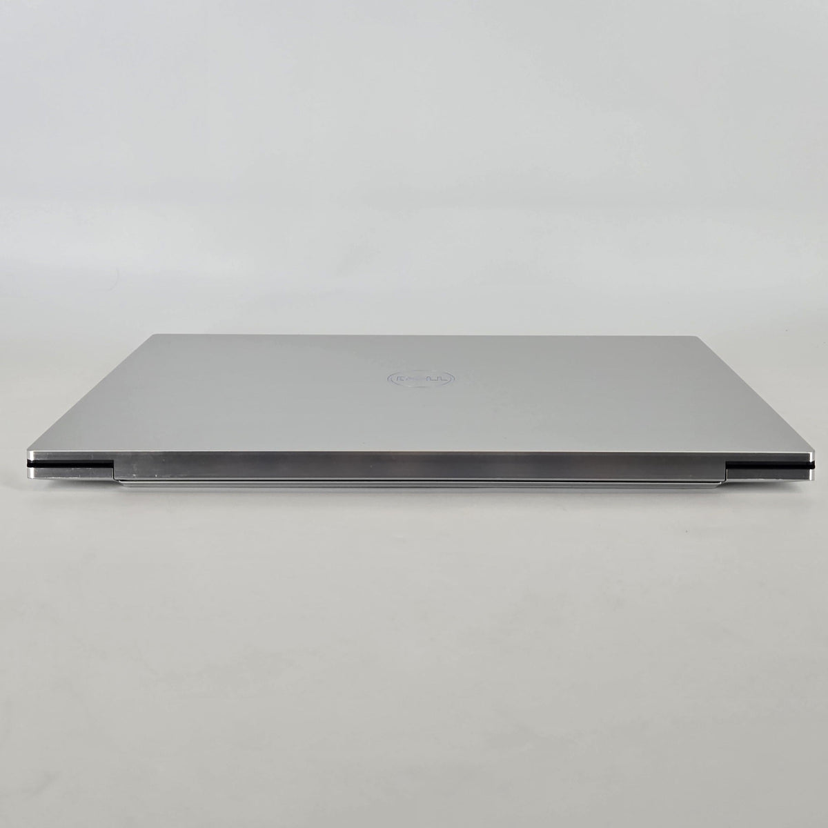 XPS 17 9720 Silver 2.3 GHz Intel Core i7 12th Gen. 64GB RAM 1TB Solid State Drive NVIDIA GeForce RTX 3050 4 GB