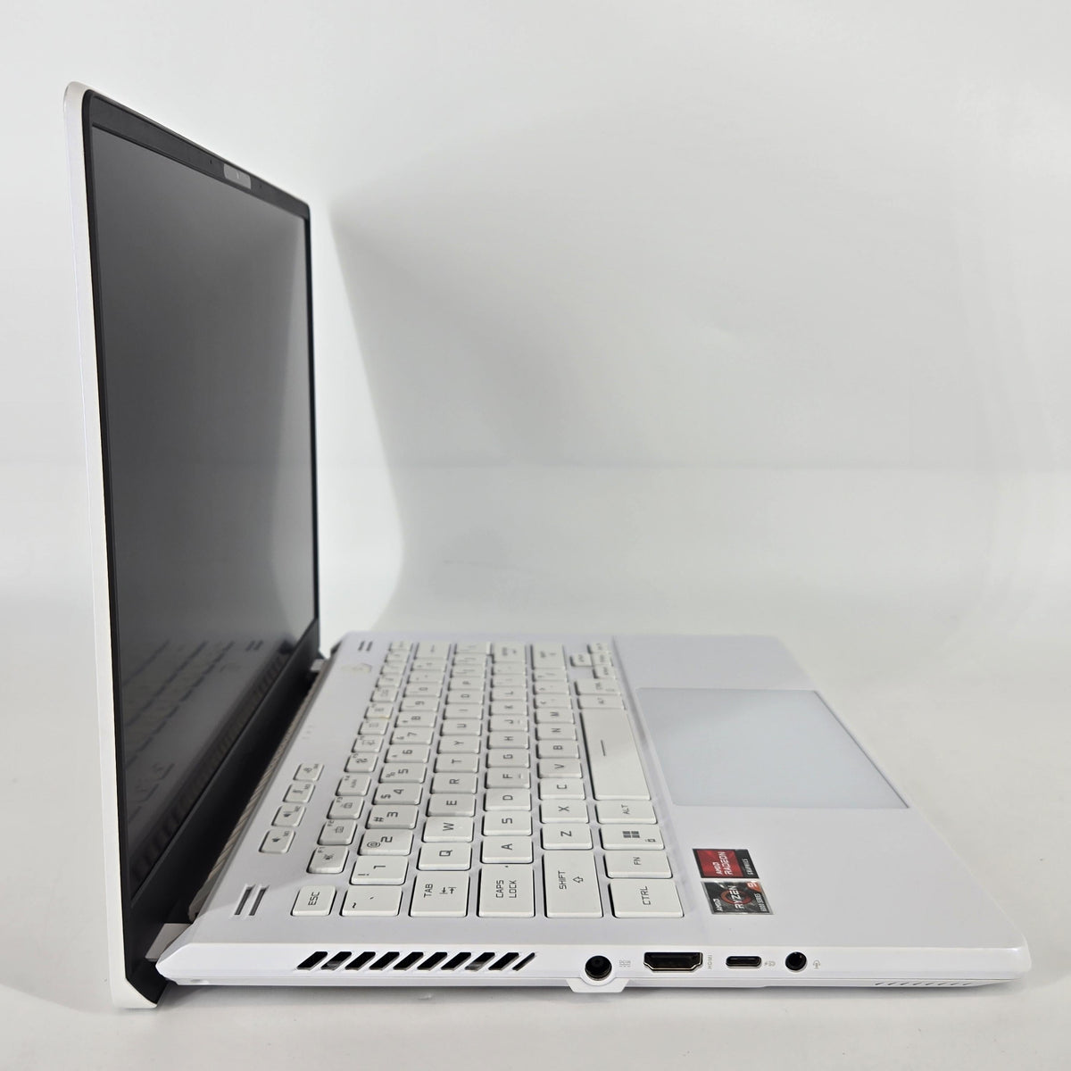 Asus ROG Zephyrus G14 GA402 14 White 3.3 GHz AMD Ryzen 9 6900HS 16GB RAM 1TB Solid State Drive AMD Radeon RX 6800S 8 GB