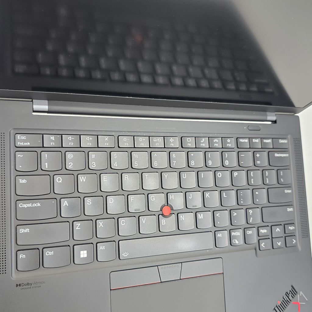 Lenovo ThinkPad X1 Carbon Gen 9 14 Black 2.8 GHz Intel Core i7 11th Gen. 16GB RAM 512GB Solid State Drive