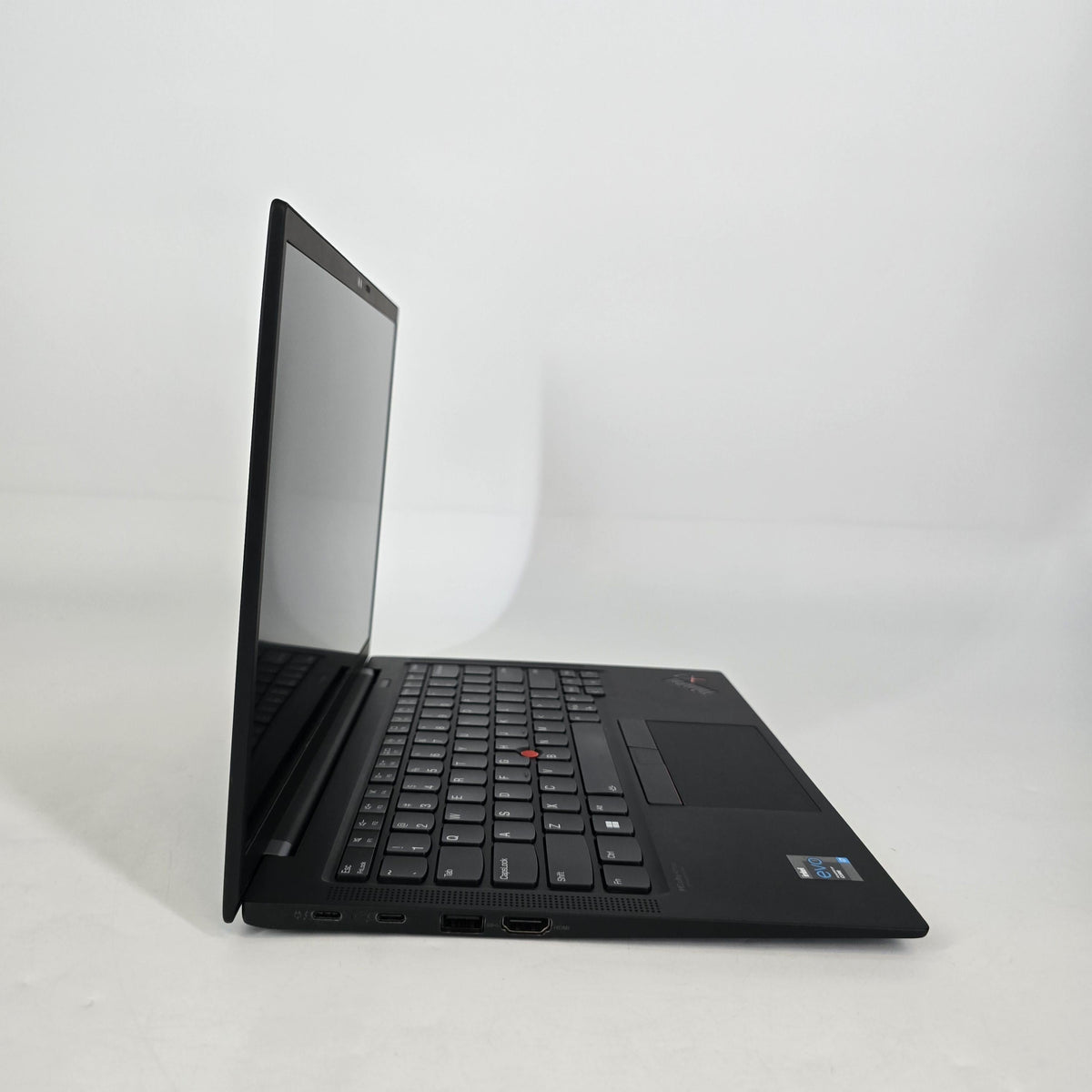 Lenovo ThinkPad X1 Carbon Gen 9 14 Black 2.8 GHz Intel Core i7 11th Gen. 16GB RAM 512GB Solid State Drive