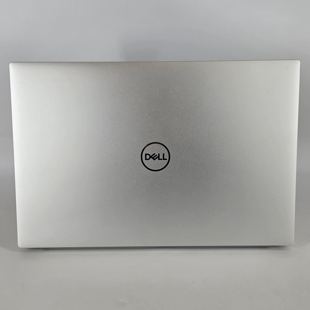 XPS 15 9510 Silver 2.5 GHz Intel Core i9 11th Gen. 64GB RAM 2TB Solid State Drive NVIDIA GeForce RTX 3050 Ti 4 GB