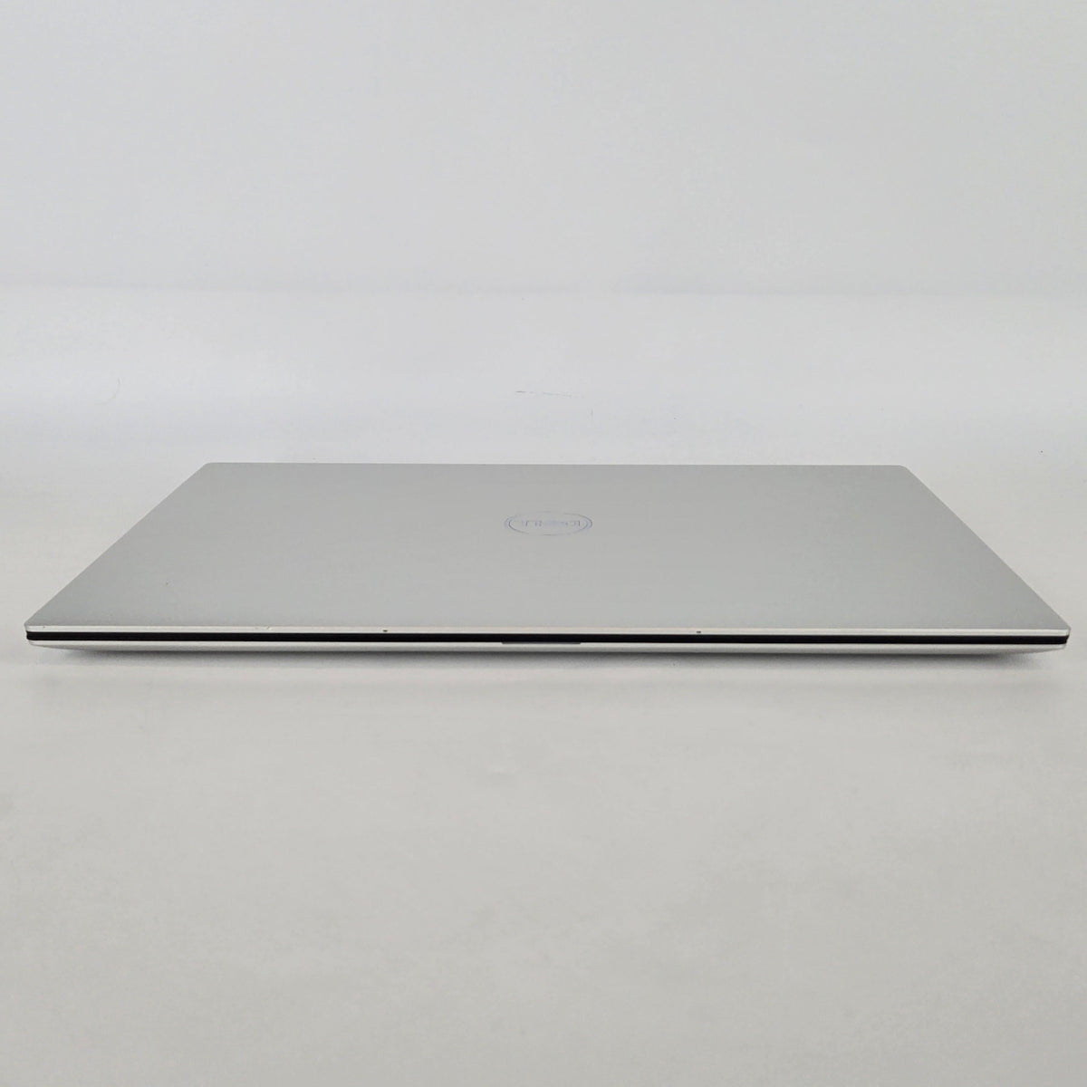 XPS 15 9510 Silver 2.5 GHz Intel Core i9 11th Gen. 64GB RAM 2TB Solid State Drive NVIDIA GeForce RTX 3050 Ti 4 GB