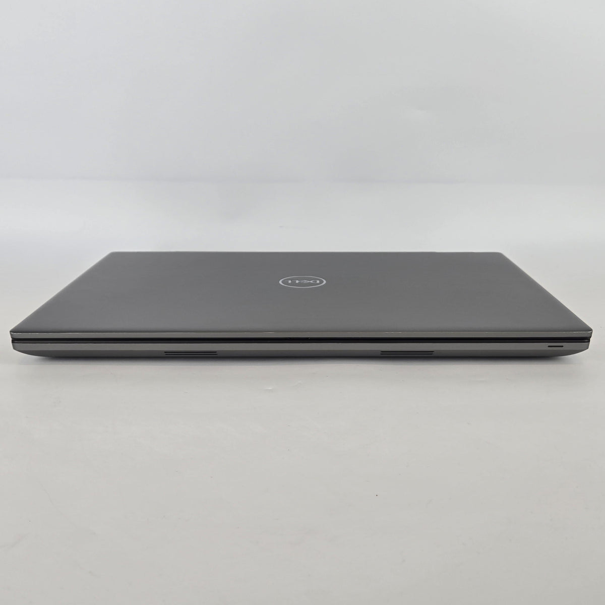 Precision 7780 17.3 Gray 2.2 GHz Intel Core i9 13th Gen. 32GB RAM 2TB Solid State Drive 512GB Solid State Drive