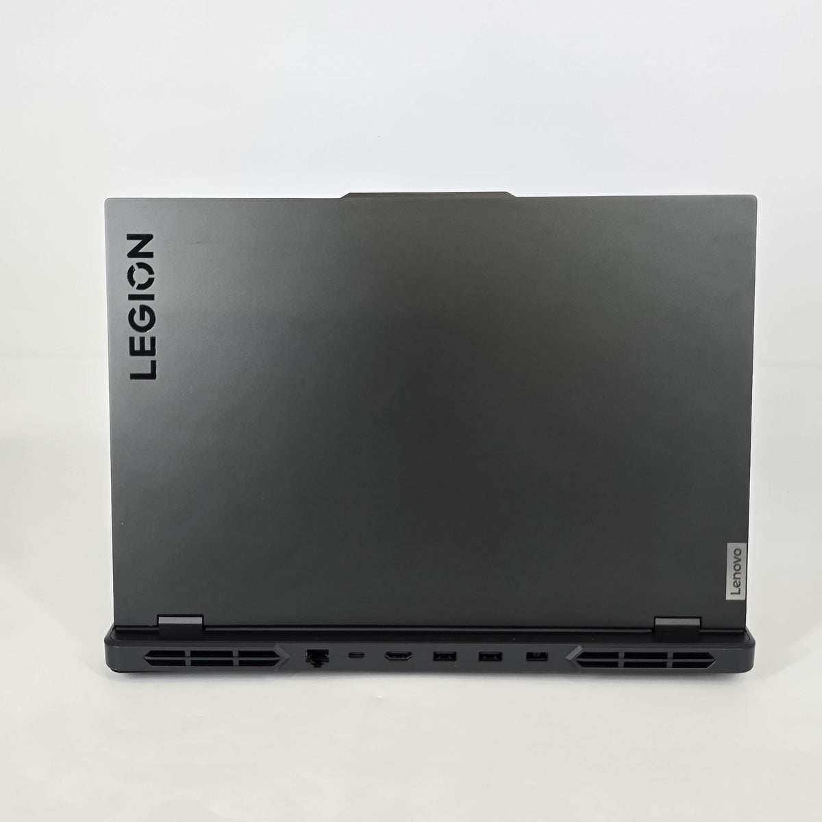 Lenovo Legion Pro 5i Gen 9 16 Gray 2.2 GHz Intel Core i9 14th Gen. 32GB RAM 1TB Solid State Drive NVIDIA GeForce RTX 4070 8 GB