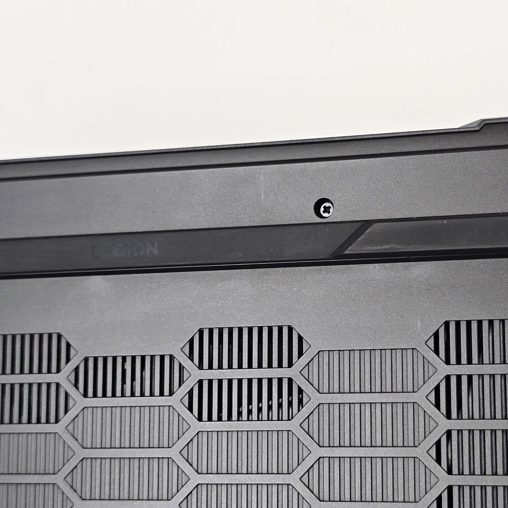 Lenovo Legion Pro 5i Gen 9 16 Gray 2.2 GHz Intel Core i9 14th Gen. 32GB RAM 1TB Solid State Drive NVIDIA GeForce RTX 4070 8 GB