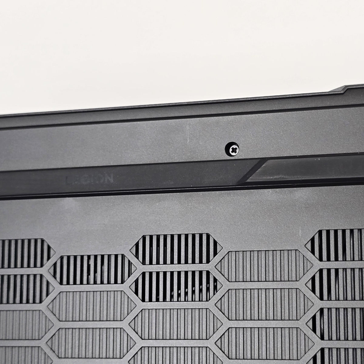 Lenovo Legion Pro 5i Gen 9 16 Gray 2.2 GHz Intel Core i9 14th Gen. 32GB RAM 1TB Solid State Drive NVIDIA GeForce RTX 4070 8 GB
