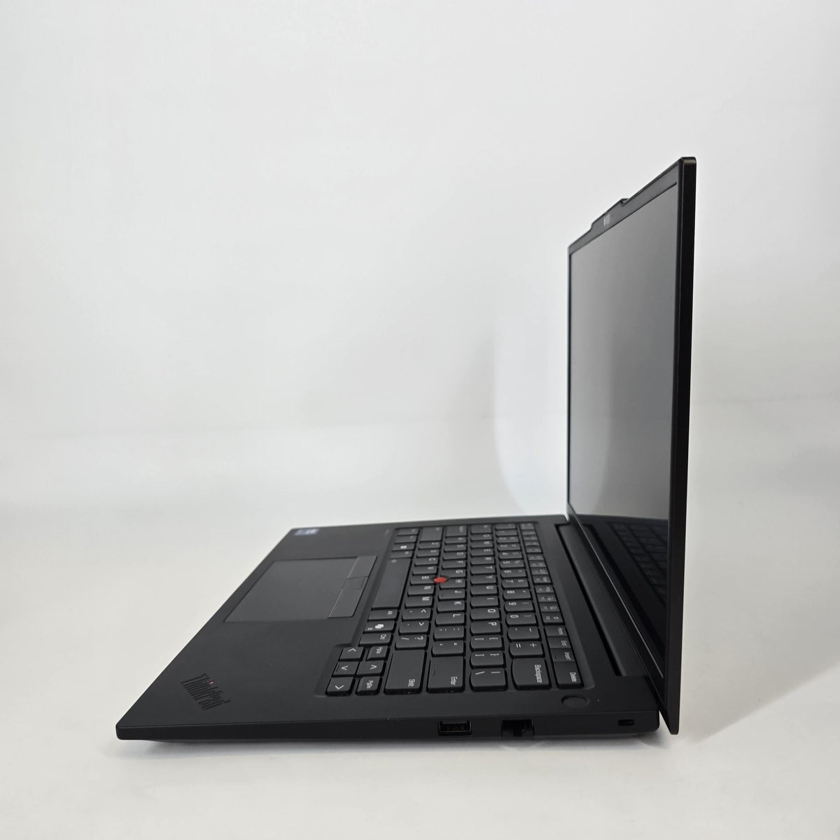 Lenovo ThinkPad P14s Gen 5 Black 1.4 GHz Intel Core Ultra 7 32GB RAM 512GB Solid State Drive NVIDIA RTX 500 Ada 4 GB