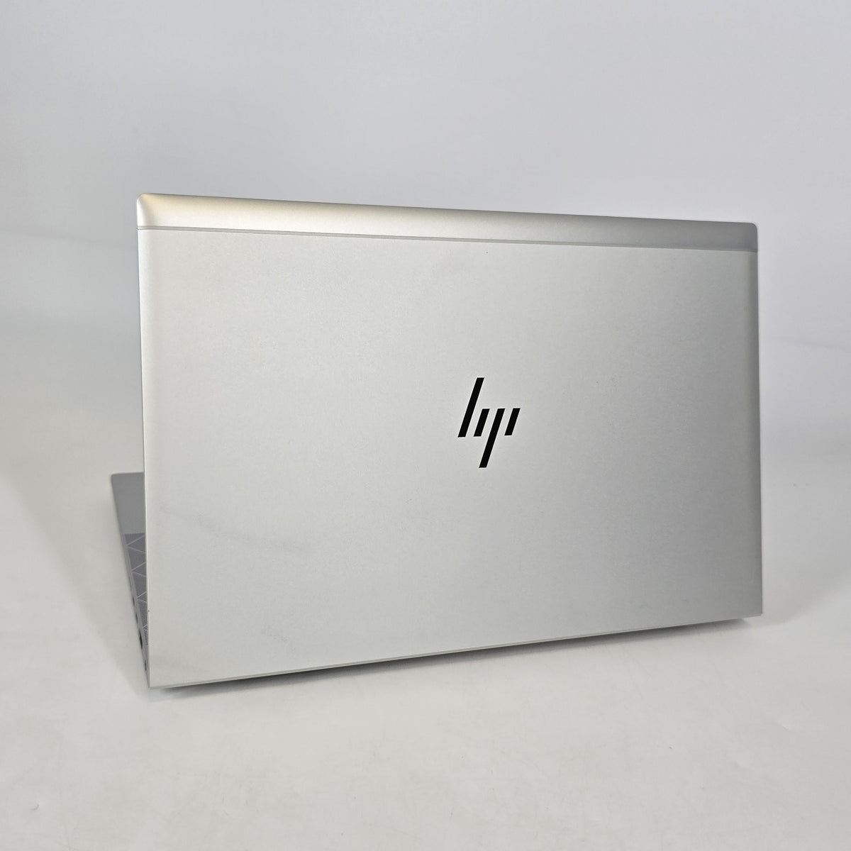 HP Elitebook 840 G8 14 Silver 2.8 GHz Intel Core i7 11th Gen. 16GB RAM 512GB Solid State Drive