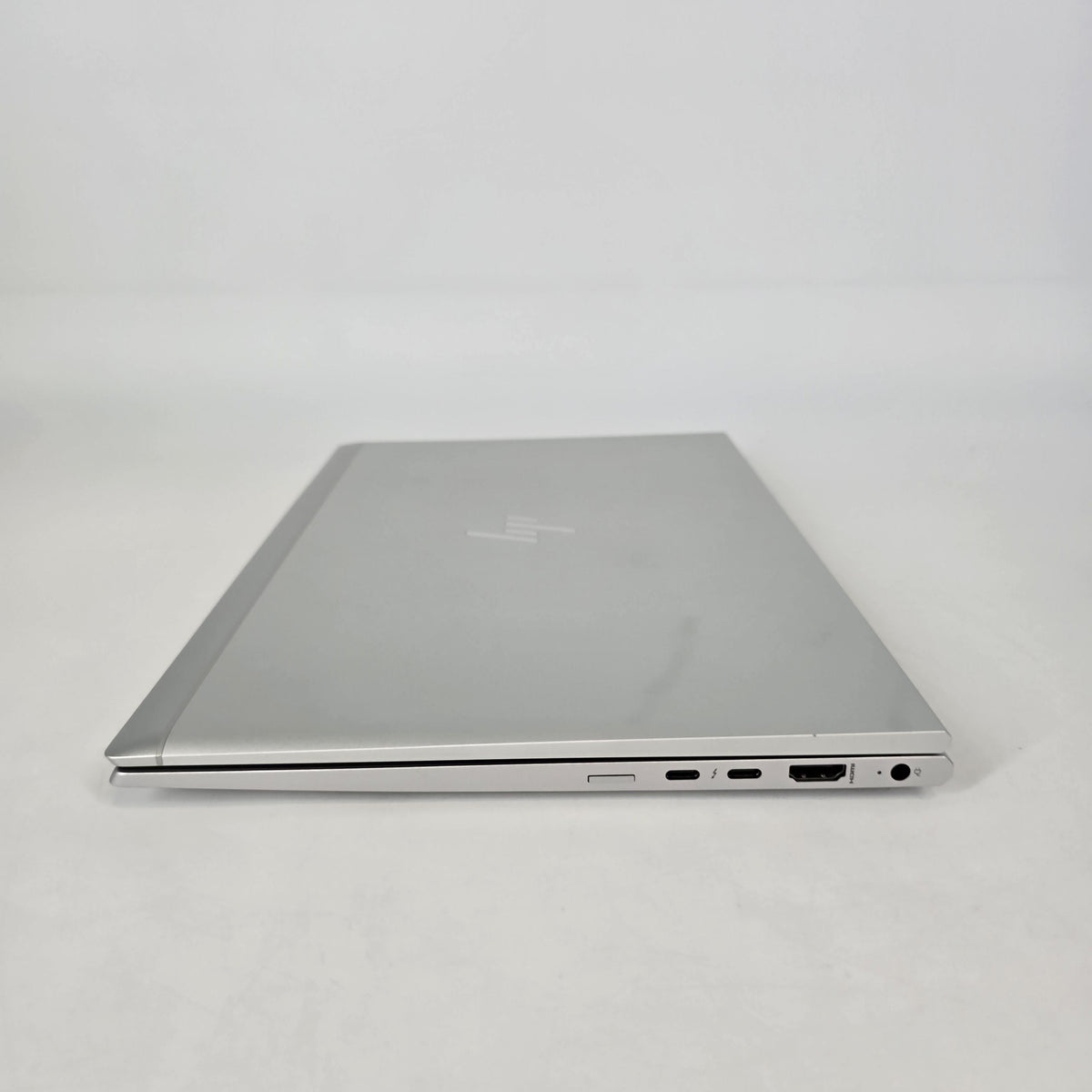 HP Elitebook 840 G8 14 Silver 2.8 GHz Intel Core i7 11th Gen. 16GB RAM 512GB Solid State Drive