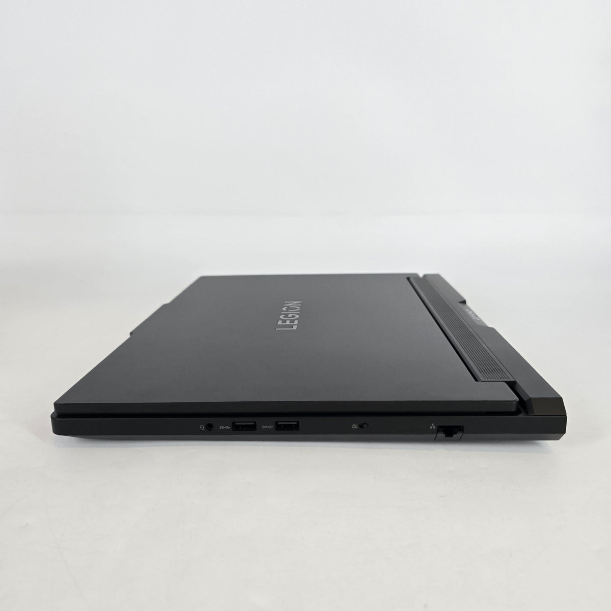 Lenovo Legion Pro 7 Gen 10 16 Eclipse Black 2.5 GHz AMD Ryzen 9 9955HX 32GB RAM 1TB Solid State Drive NVIDIA GeForce RTX 5070 Ti 12 GB