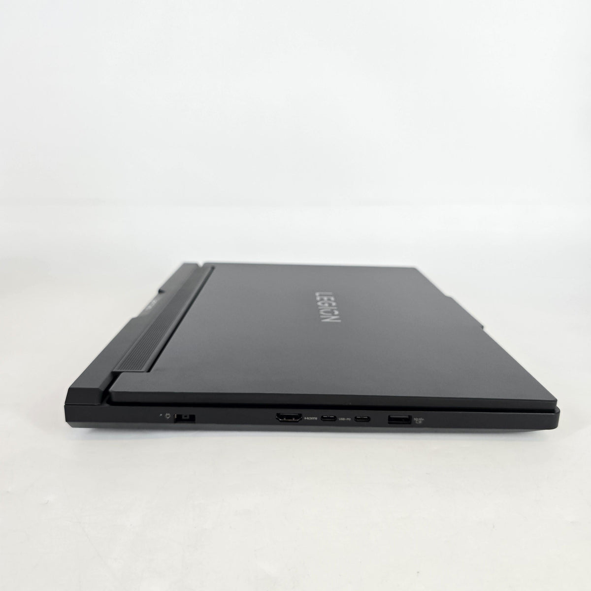 Lenovo Legion Pro 7 Gen 10 16 Eclipse Black 2.5 GHz AMD Ryzen 9 9955HX 32GB RAM 1TB Solid State Drive NVIDIA GeForce RTX 5070 Ti 12 GB