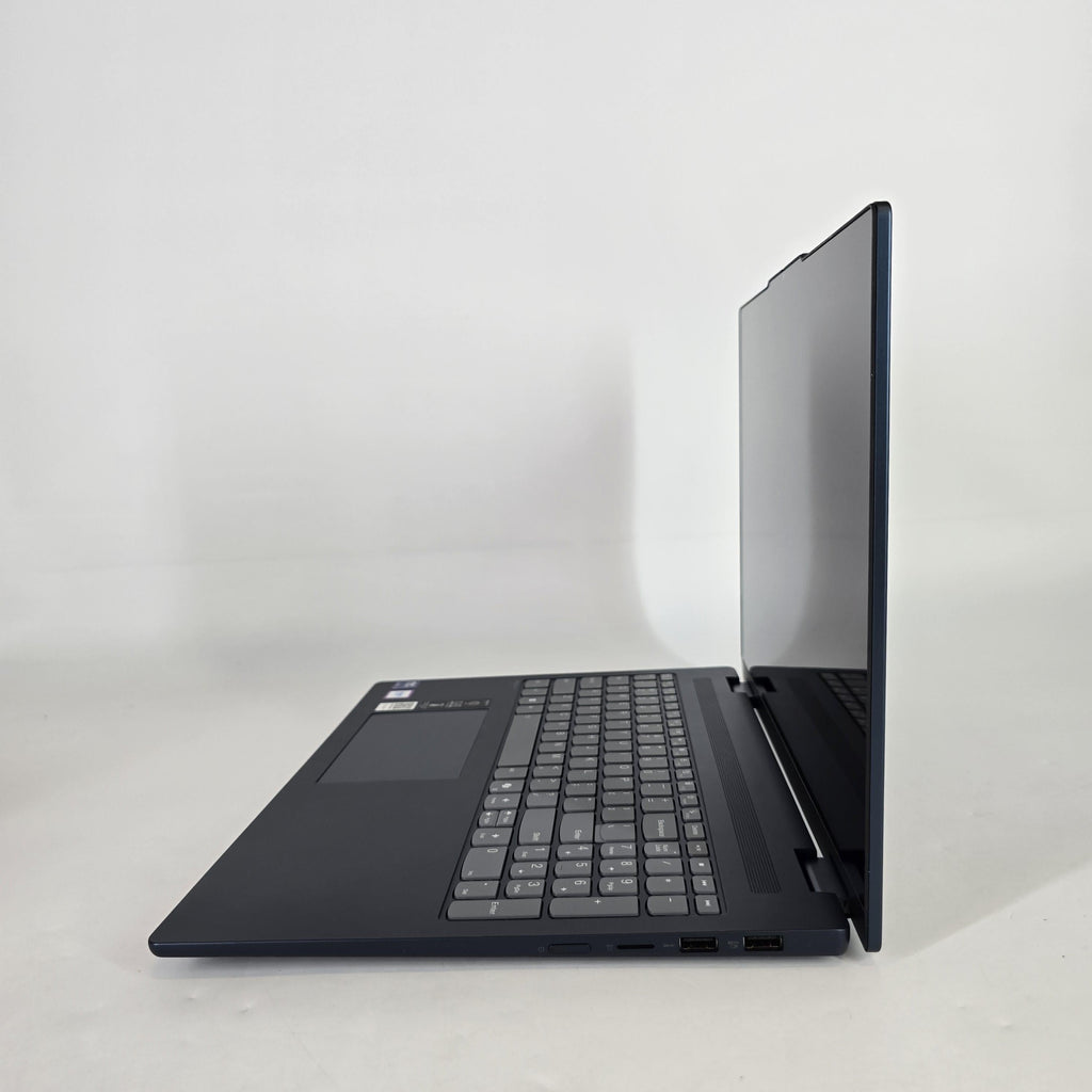Lenovo IdeaPad 5 16 Cosmic Blue 2.0 GHz Intel Core Ultra 7 Series 2 16GB RAM 512GB Solid State Drive