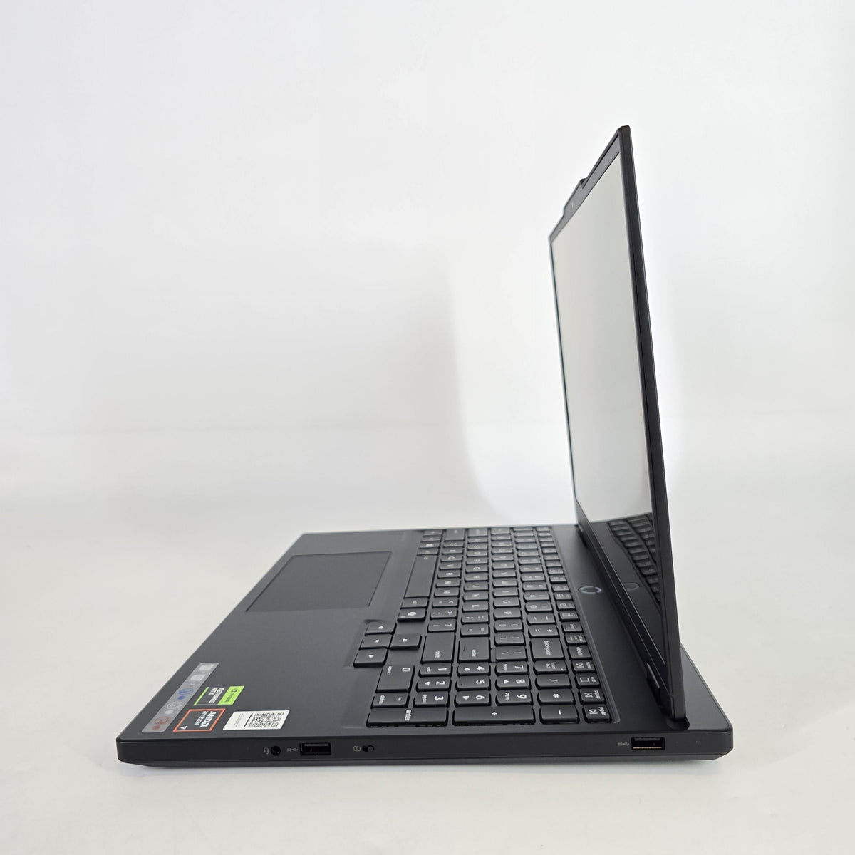 Lenovo Legion 5 15.1 Black 3.8 GHz AMD Ryzen 7 260 16GB RAM 1TB Solid State Drive NVIDIA GeForce RTX 5060 8 GB