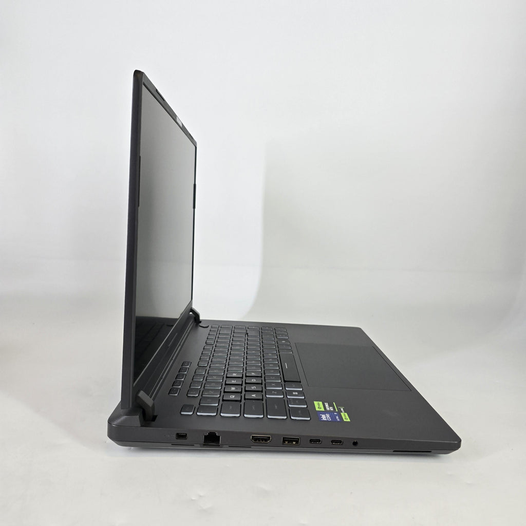Asus ROG Strix G16 G615 16 Black 2.7 GHz Intel Core Ultra 9 Series 2 32GB RAM 1TB Solid State Drive NVIDIA GeForce RTX 5070 8 GB