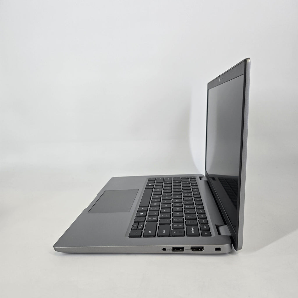 Latitude 5450 14 Gray 1.3 GHz Intel Core Ultra 5 16GB RAM 512GB Solid State Drive