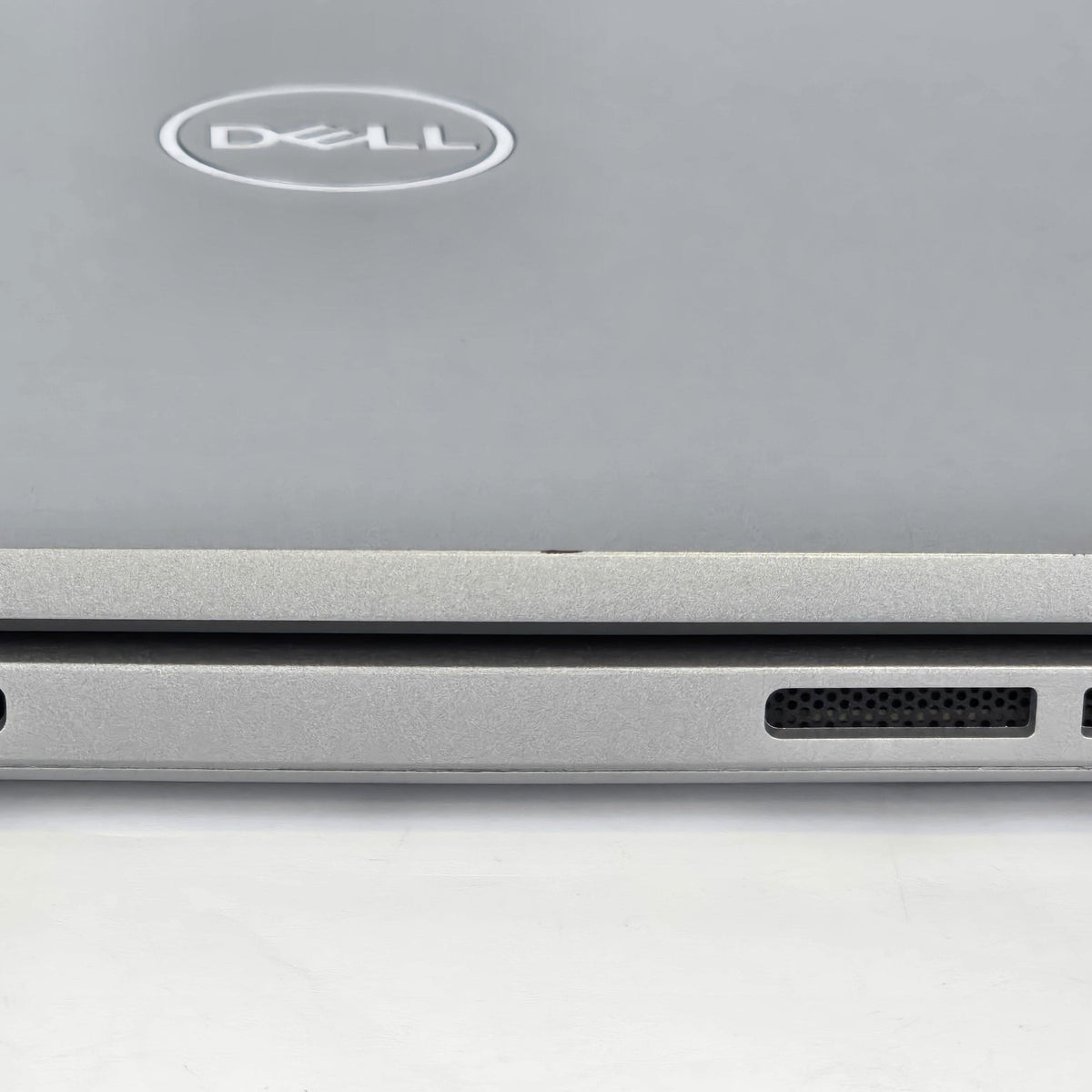 Latitude 5450 14 Gray 1.3 GHz Intel Core Ultra 5 16GB RAM 512GB Solid State Drive