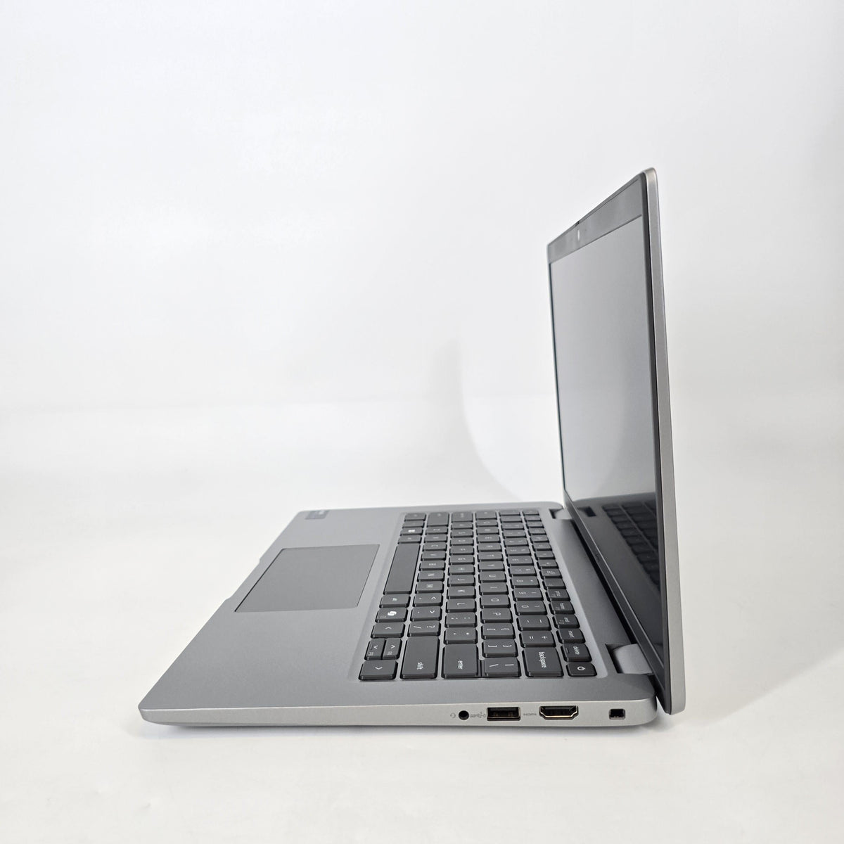 Latitude 5450 14 Gray 1.7 GHz Intel Core Ultra 7 16GB RAM 512GB Solid State Drive