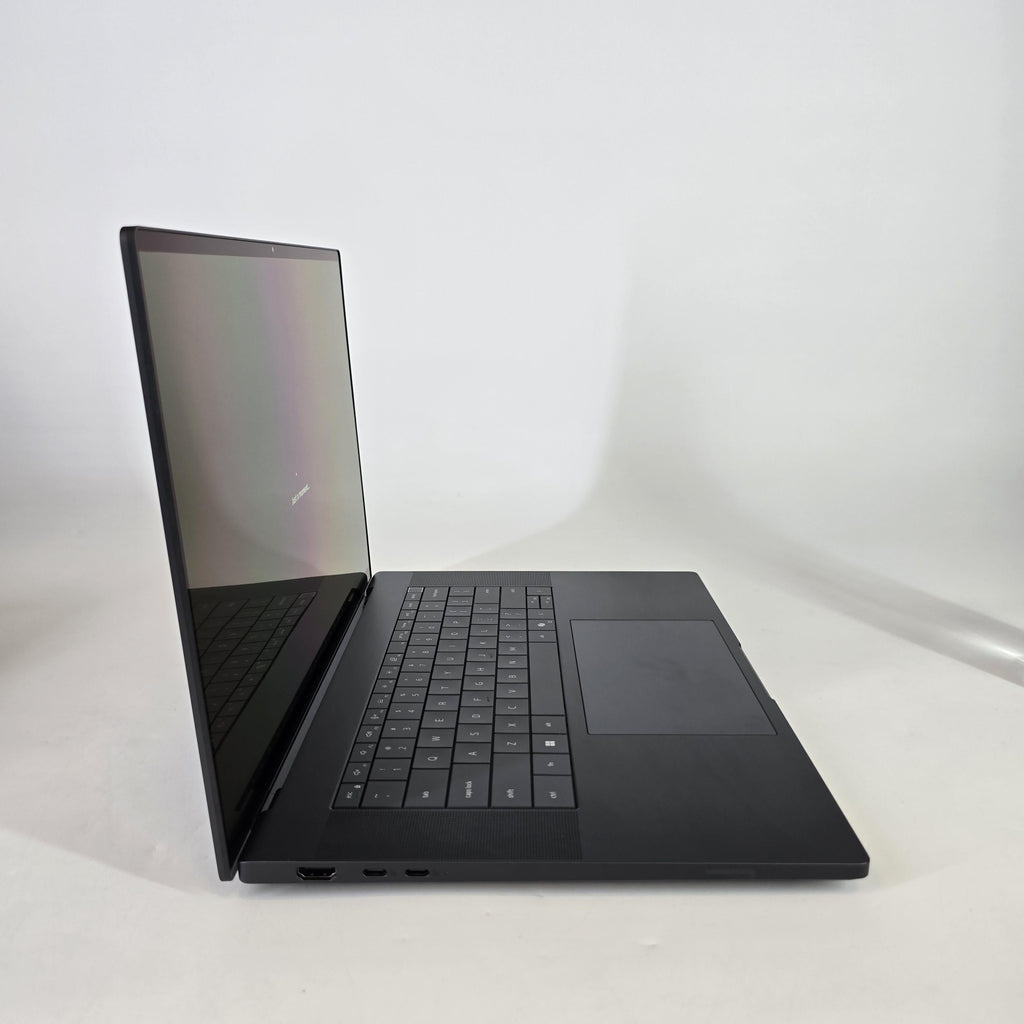 Dell Pro Max 16 Premium MA16250 Magnetite 2.9 GHz Intel Core Ultra 9 Series 2 64GB RAM 1TB Solid State Drive NVIDIA RTX PRO 3000 Blackwell 12 GB